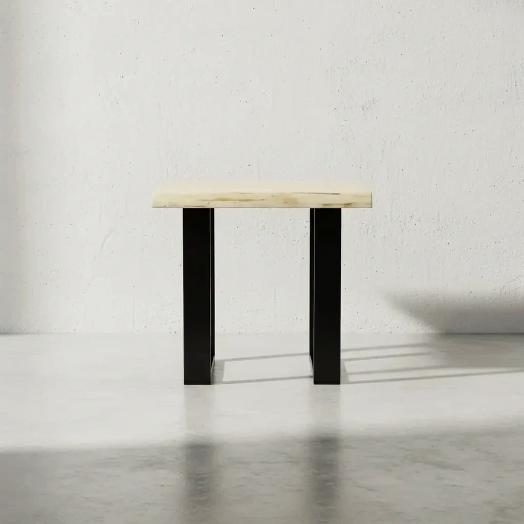 penwood furniture laventa end table face on horizontal